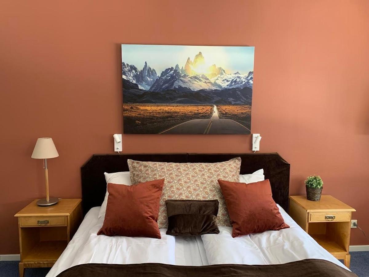 Honne Hotell Biri Екстериор снимка