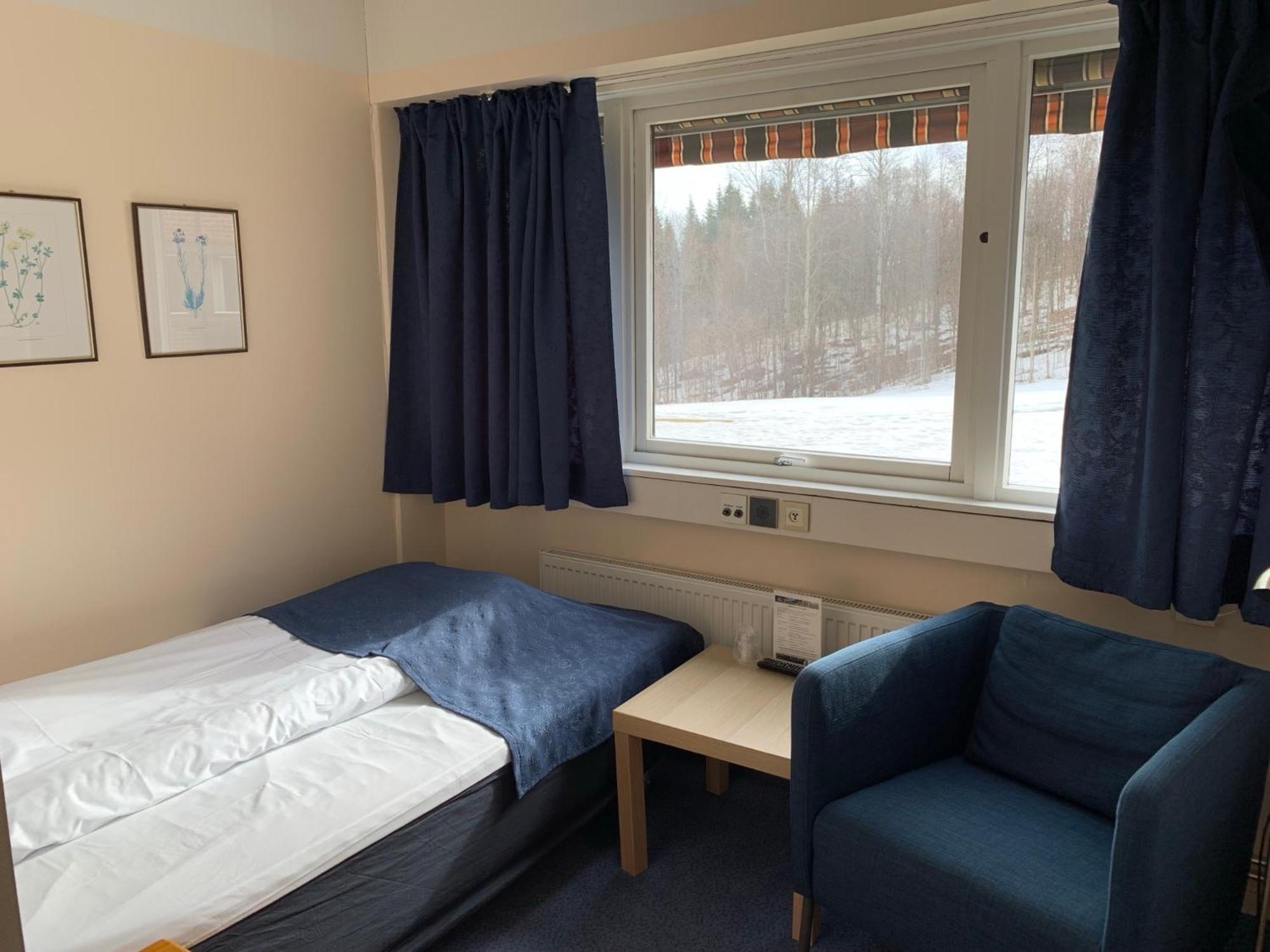 Honne Hotell Biri Екстериор снимка